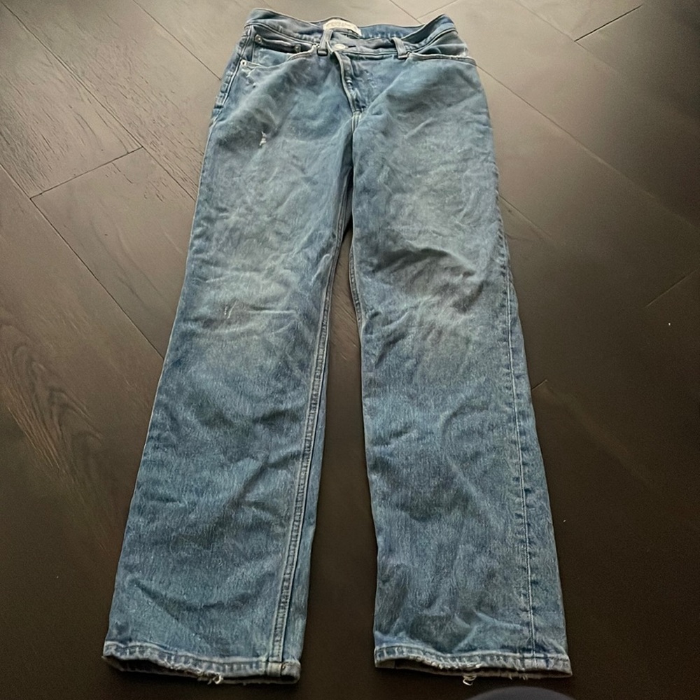 Abercrombie & Fitch High-Rise Straight Leg Jeans - Blue Wash